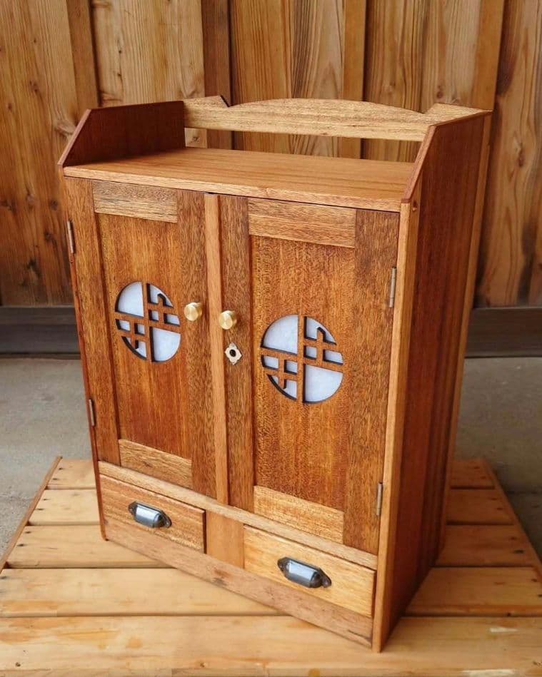 ラワンの収納棚《リペア済》