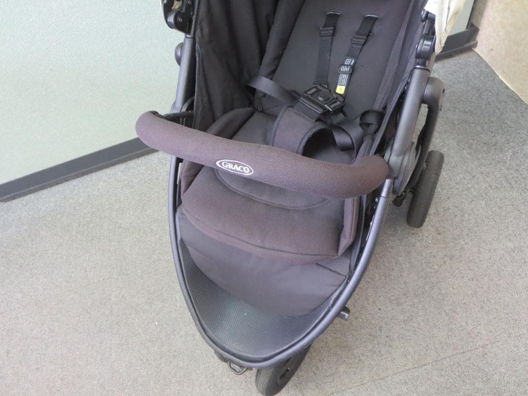 GRACOグレコ　ベビーカーシティトレック GB　3輪ベビーカー
