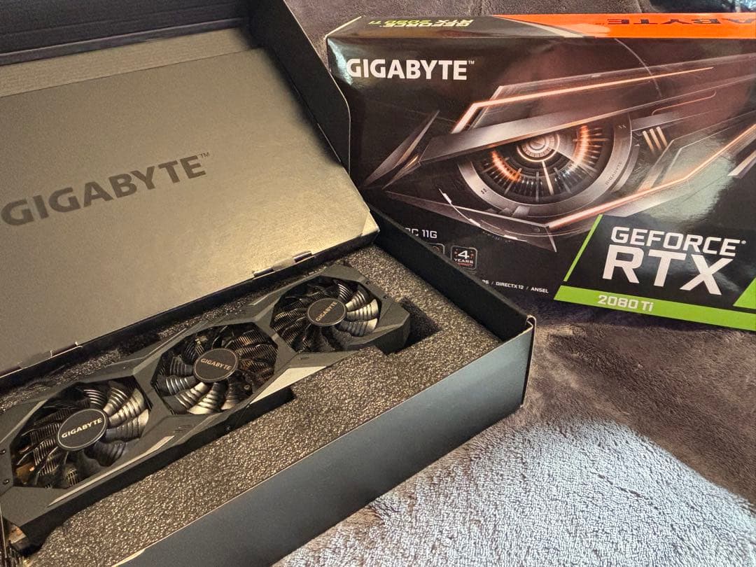 GIGABYTE GeForce RTX 2080 Ti グラフィックボード