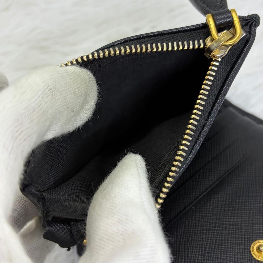 極美品✨️プラダ 二つ折り財布 レザー サフィアーノ フラグメントケース 黒