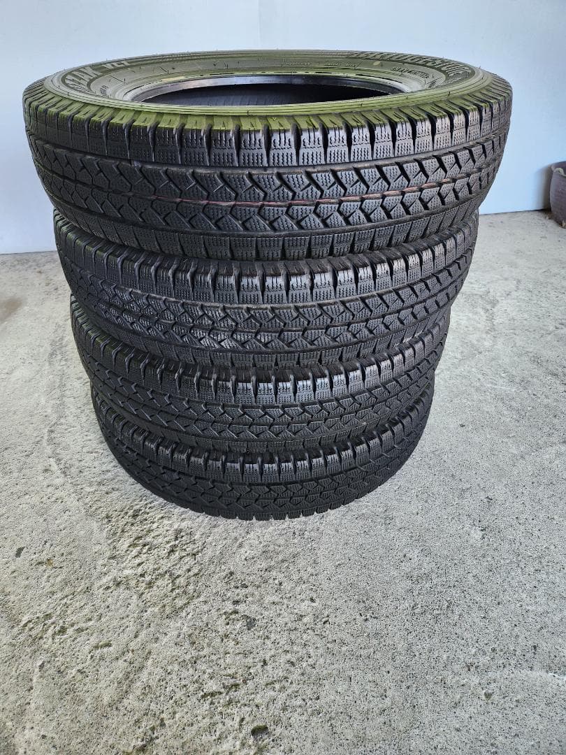 送料込☆2022年製 ブリヂストンタイヤ 155/80R14 LT日本製☆4本