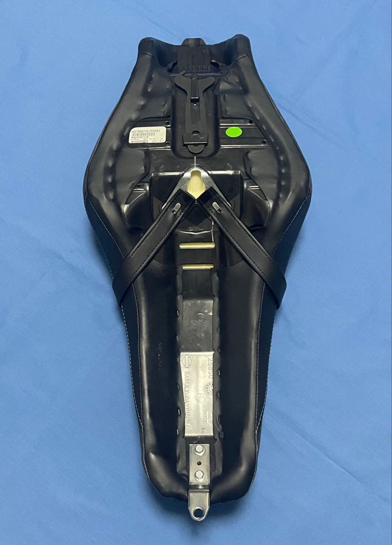 タ*坊様 ハーレー純正　バッドランダーシート　スポーツスター用