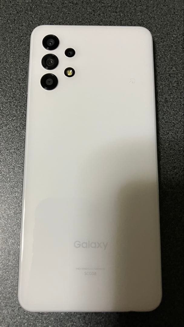 Galaxy A32 5g SCG08 au ホワイト 美品