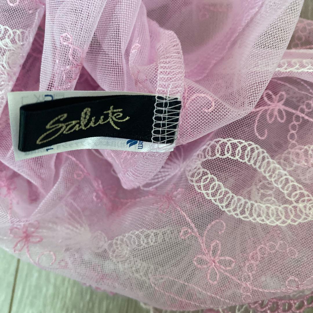 サルート　チュールレースキャミソール