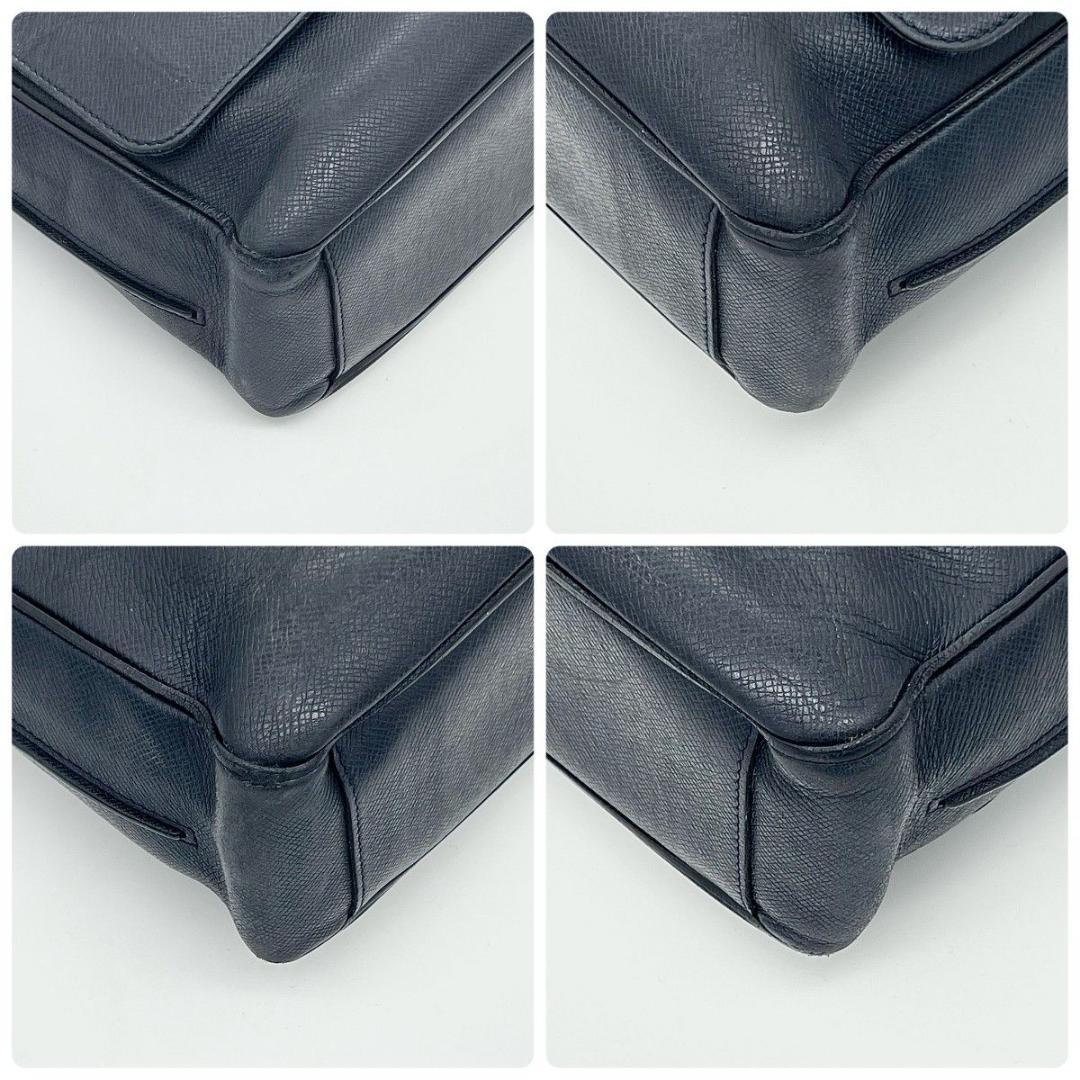 ルイヴィトン タイガ ロマンMM ダークネイビー メッセンジャー ビジネス 紺