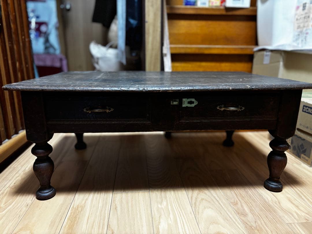 アンティークテーブル