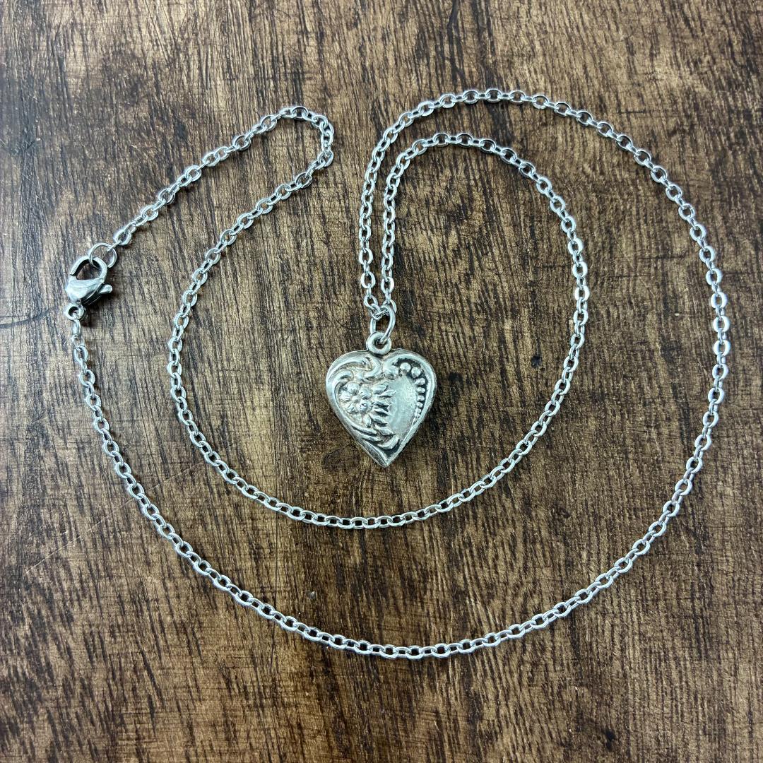 ●スウィートハートジュエリー勿忘草 花 シルバー ヴィンテージ ネックレスNAV