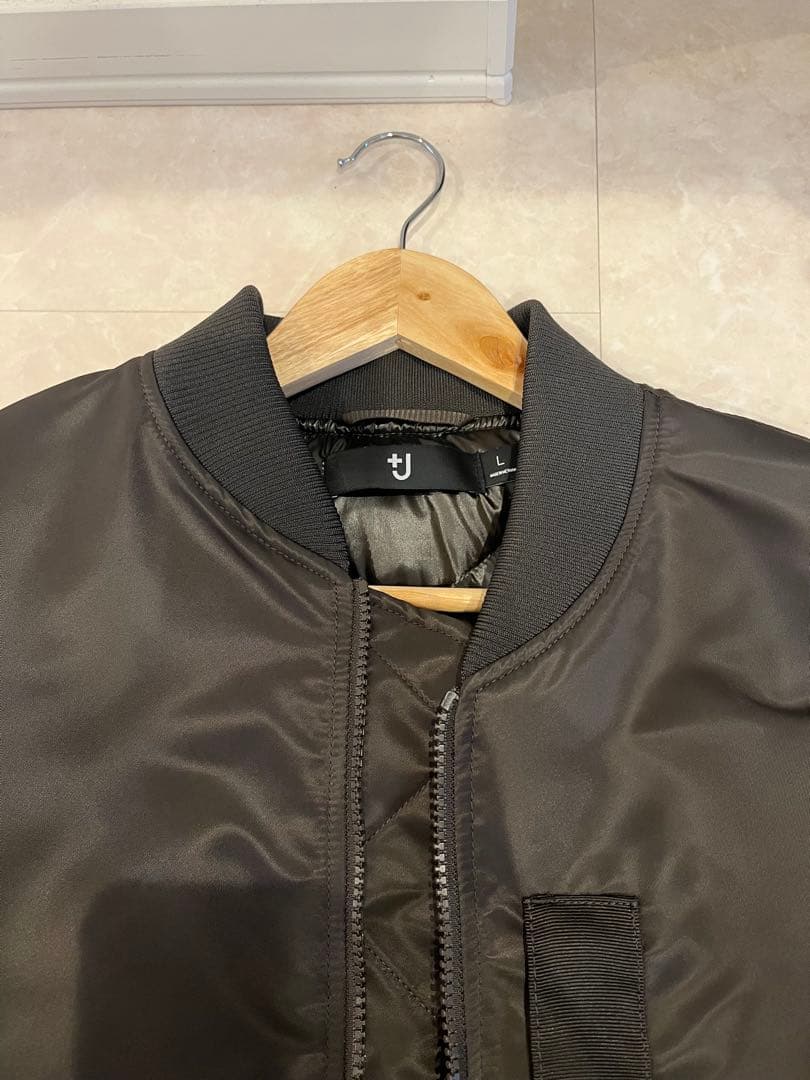 UNIQLO ➕j MA-1スタイルジャケット ダークブラウン　ダウン