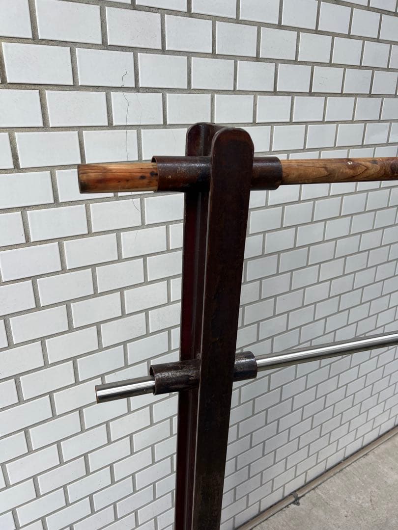 Tバー・アンティーク風ディスプレイラック