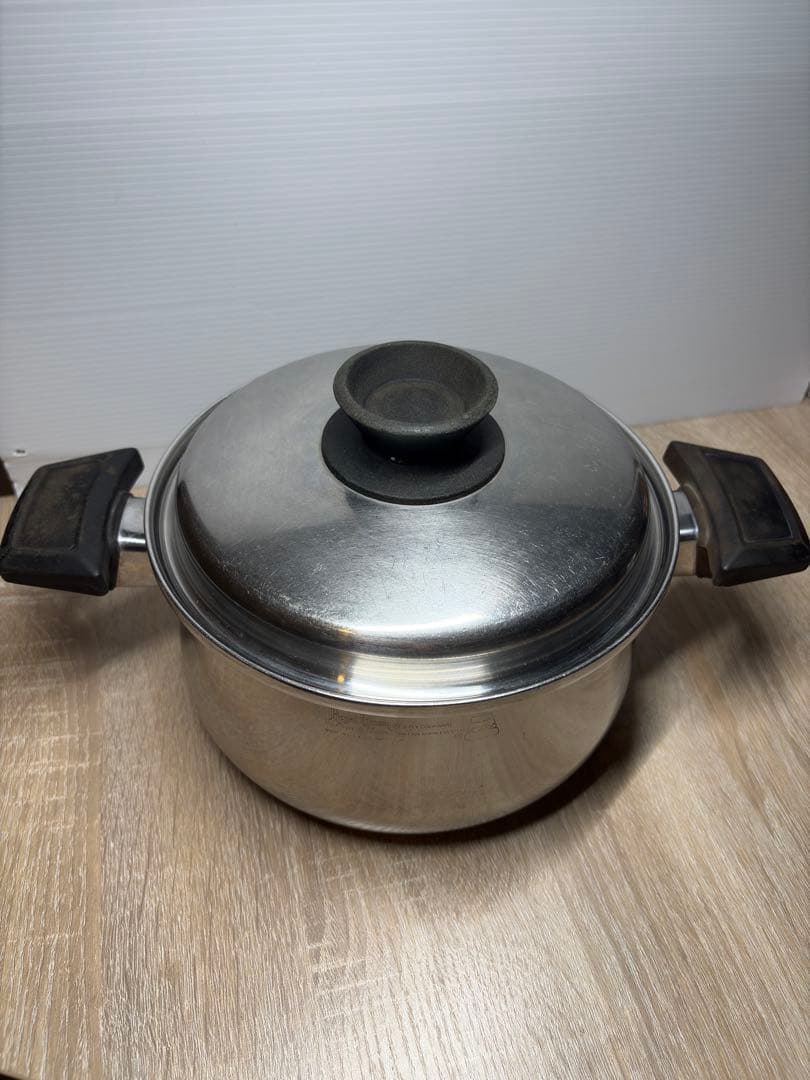 1月３日までに購入で2000円引きますロイヤルクイーン　3コート