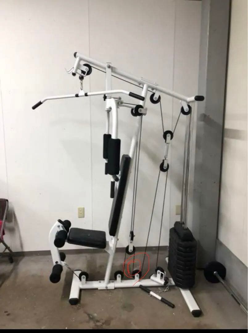 トレーニングマシン　筋トレ