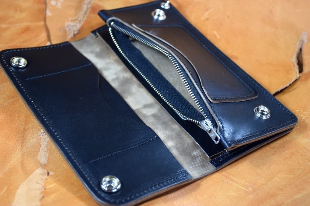 トラッカーウォレット MARYAM社　馬革 　ホースバット　茶芯　黒