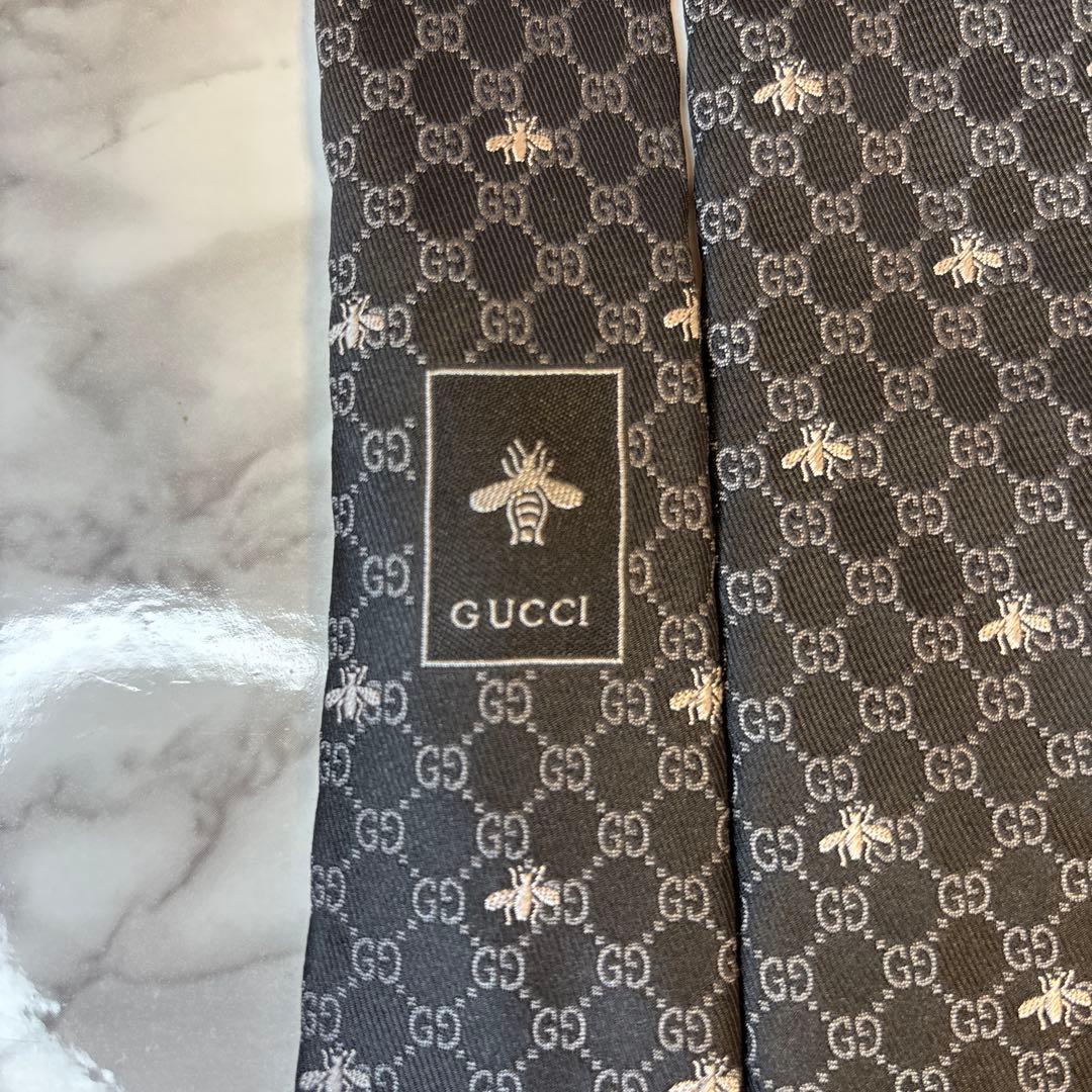 【現行タグ✨】GUCCI ネクタイ　GG 蜂　ビー　ブラック　黒　刺繍　シルバー