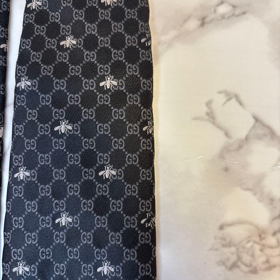 【現行タグ✨】GUCCI ネクタイ　GG 蜂　ビー　ブラック　黒　刺繍　シルバー