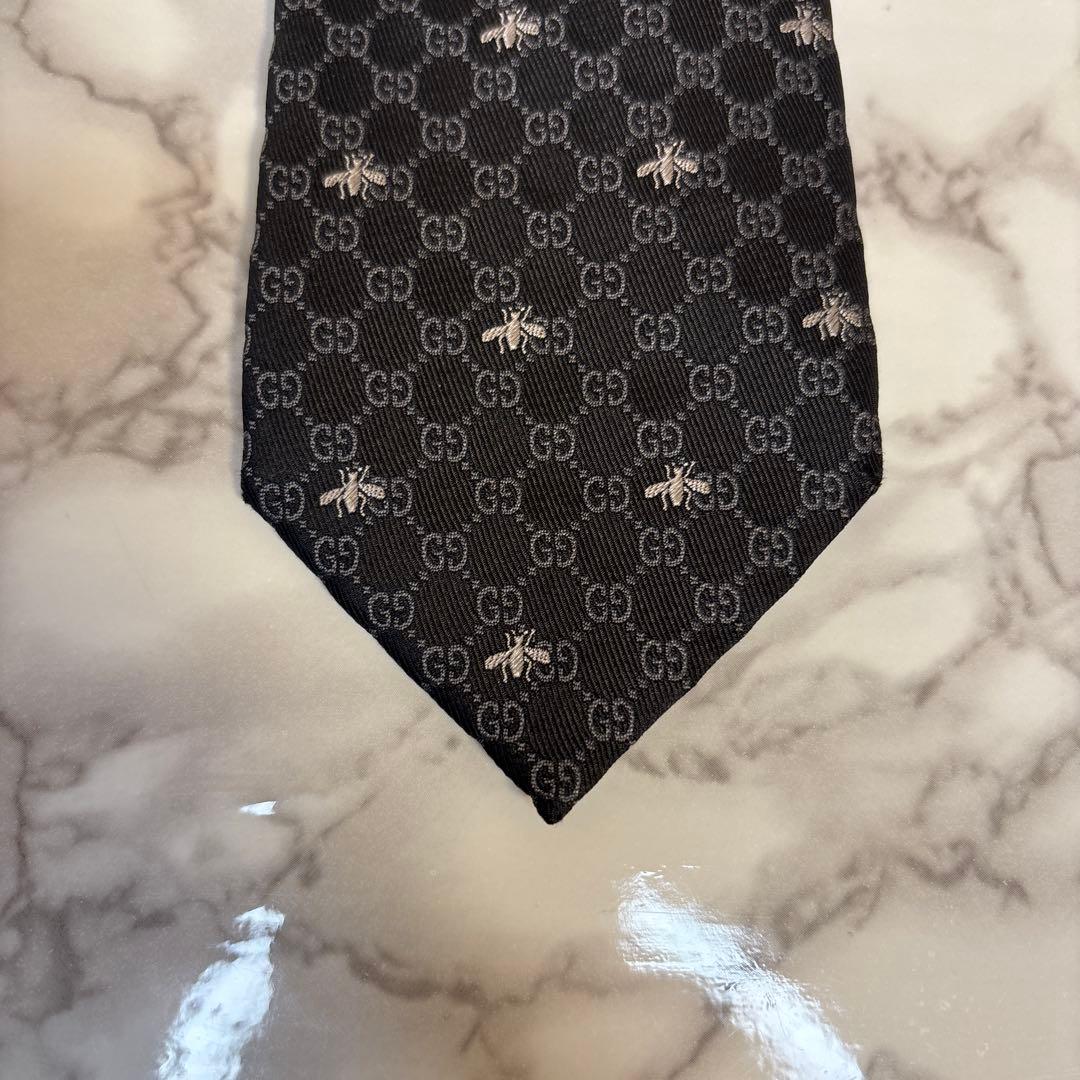 【現行タグ✨】GUCCI ネクタイ　GG 蜂　ビー　ブラック　黒　刺繍　シルバー