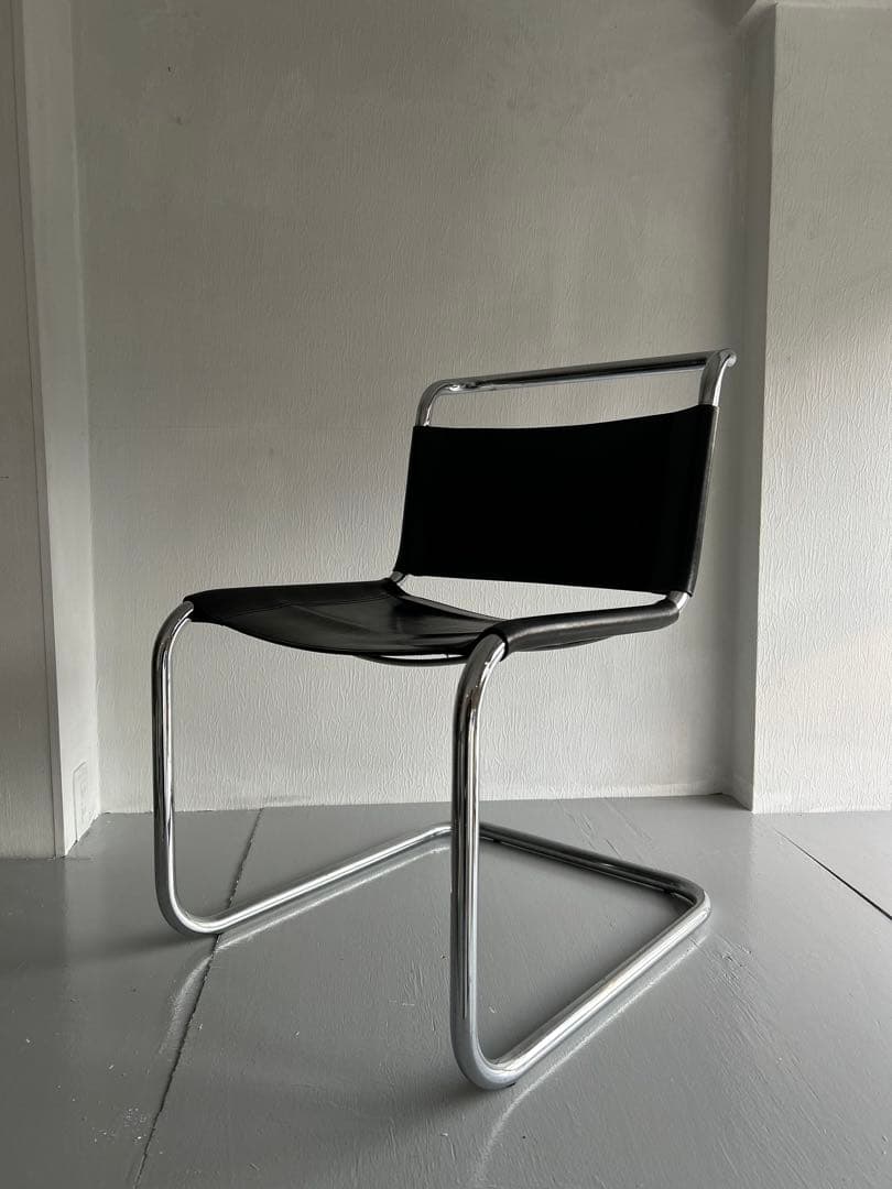 マルトスタム　カンチレバー　本革製　イタリア製　チェア　リプロダクト　❷