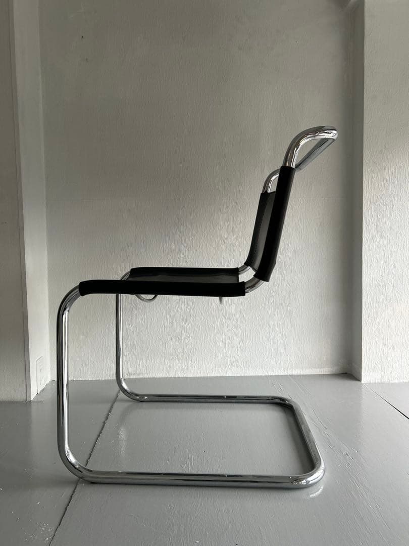 マルトスタム　カンチレバー　本革製　イタリア製　チェア　リプロダクト　❷