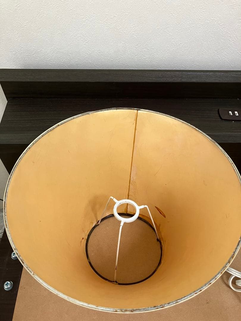 フラダンス女性像のランプ