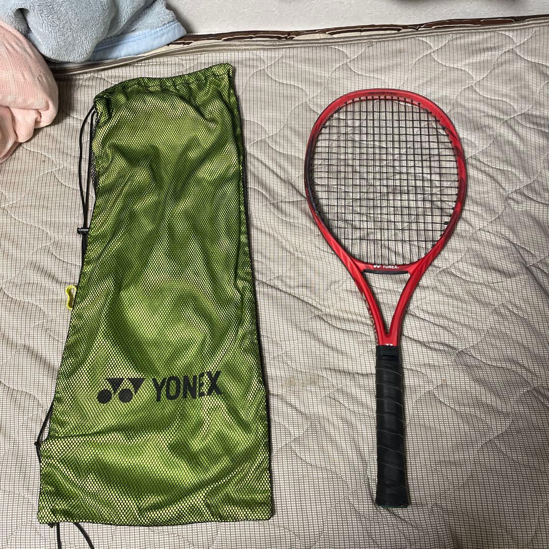 YONEX VCORE 100 テニスラケット 赤