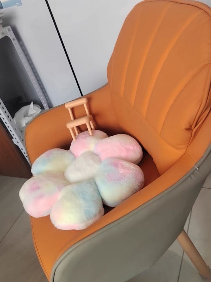 2脚セット　ダイニングチェア　回転イス　白とグレー