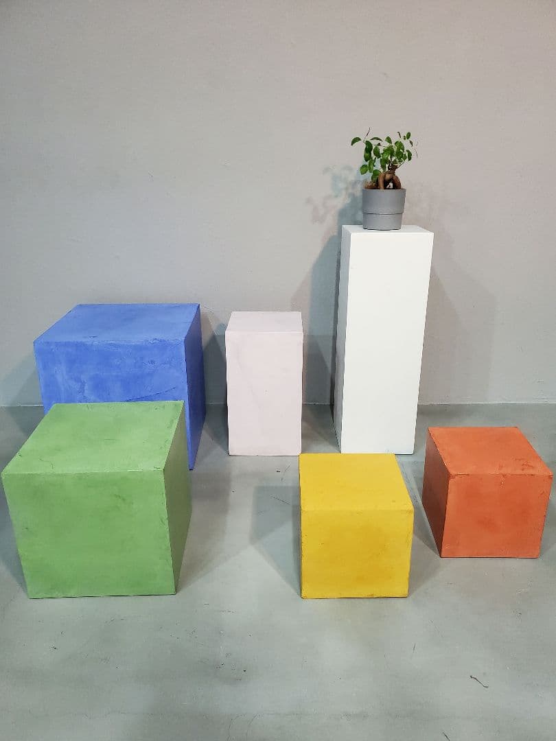 モールテックス ディスプレイテーブル オブジェ オーダー制作 コンクリ家具