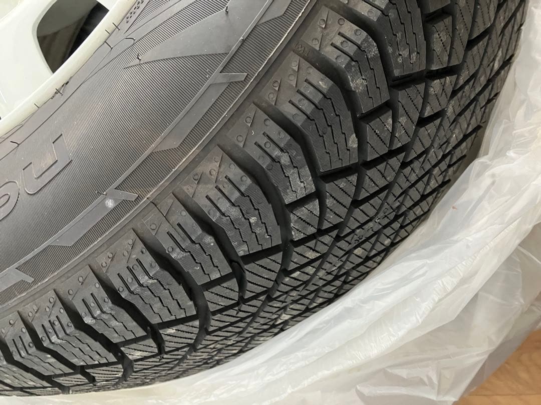 ディフェンダー ホイール スタッドレスタイヤ 4本セット