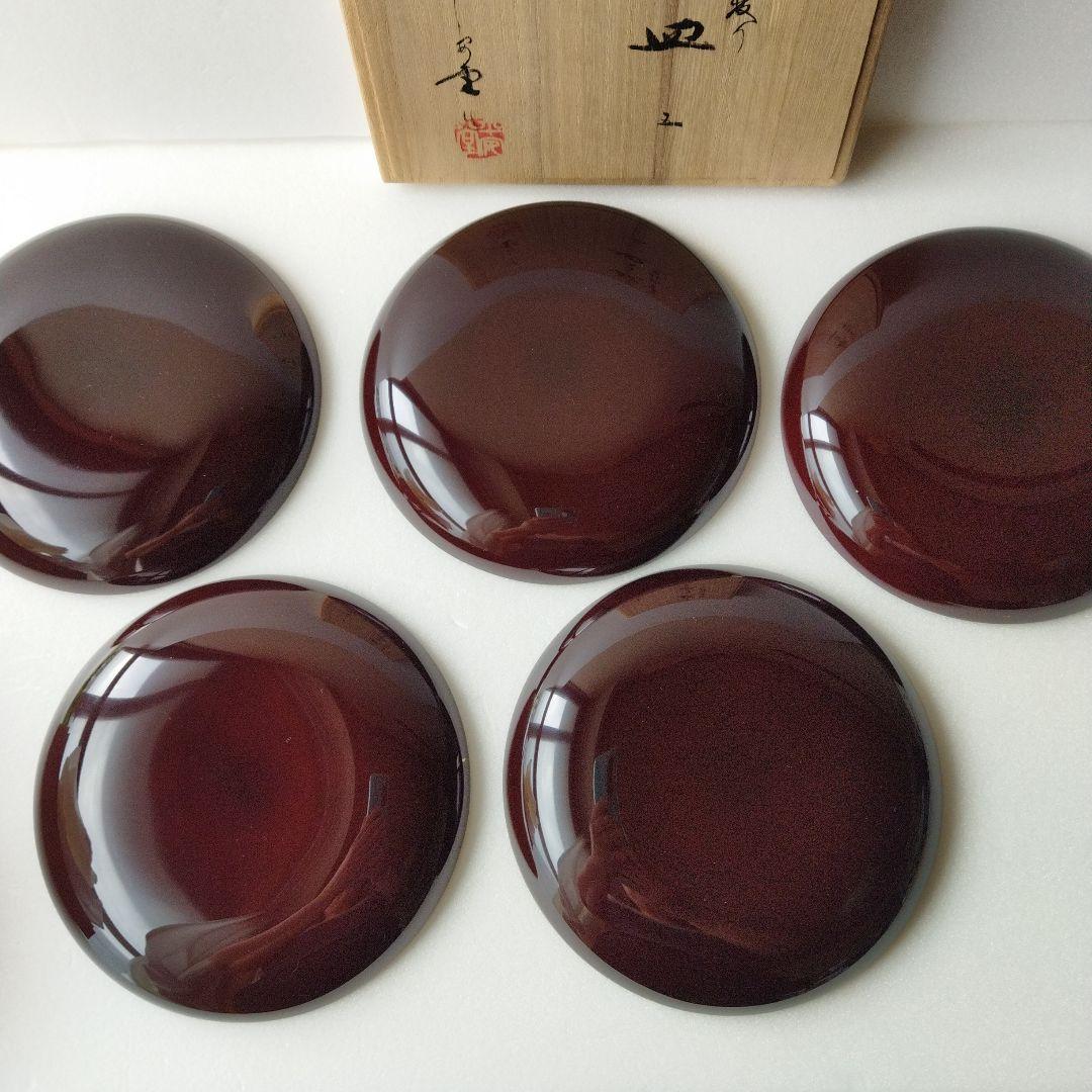 【未使用】漆　溜色　漆塗り　菓子皿　銘々皿　金箔　花柄　柄違い　５客　茶器
