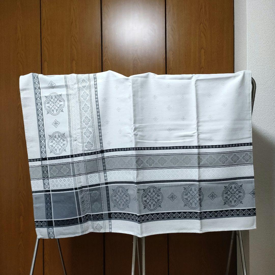 撥水加工ジャガード織テーブルクロス　ランソレイヤード　フランス