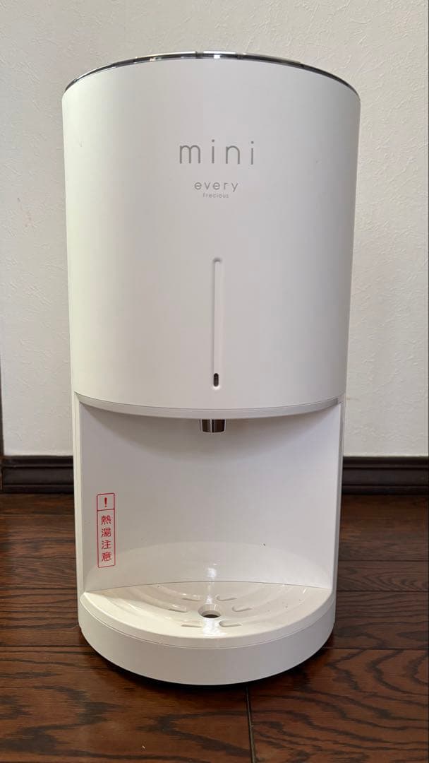 エブリーフレシャス ウォーターサーバー ミニ カートリッジ9本付き