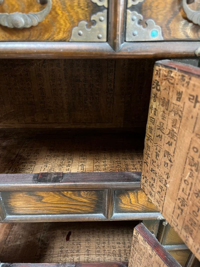 李朝家具　韓国 李朝家具 書庫 箪笥 真鍮金具
