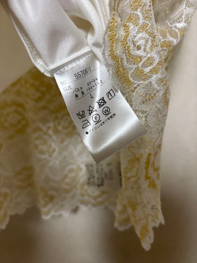 東京ソワール 花柄レース 半袖シャツ ハイネック