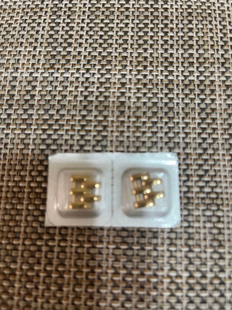 カルティエk18SMパンテールイエローゴールド2駒　1駒づつパッケージ包装。