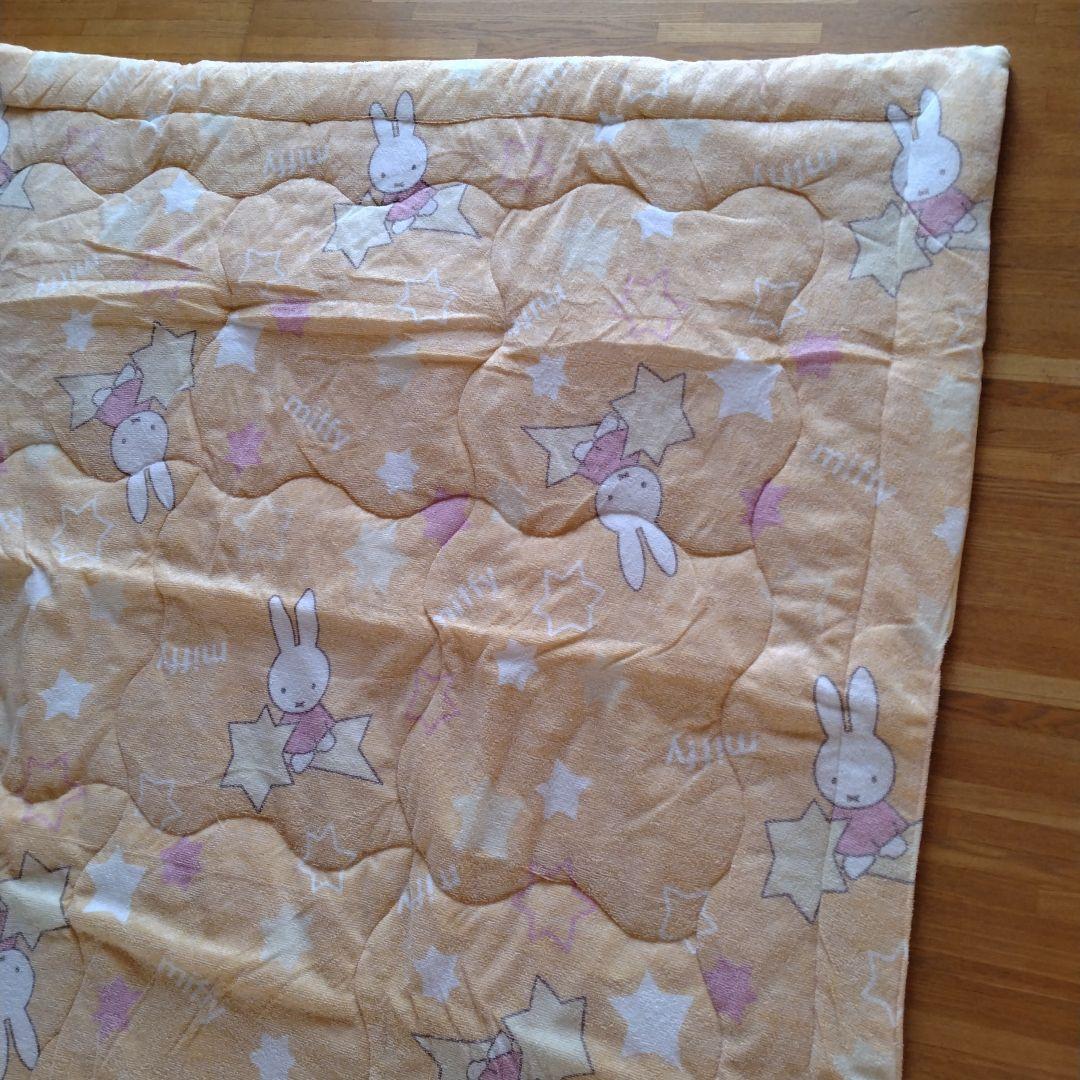 西川　miffy やわらかな肌ざわりキルトケット 140x190cm