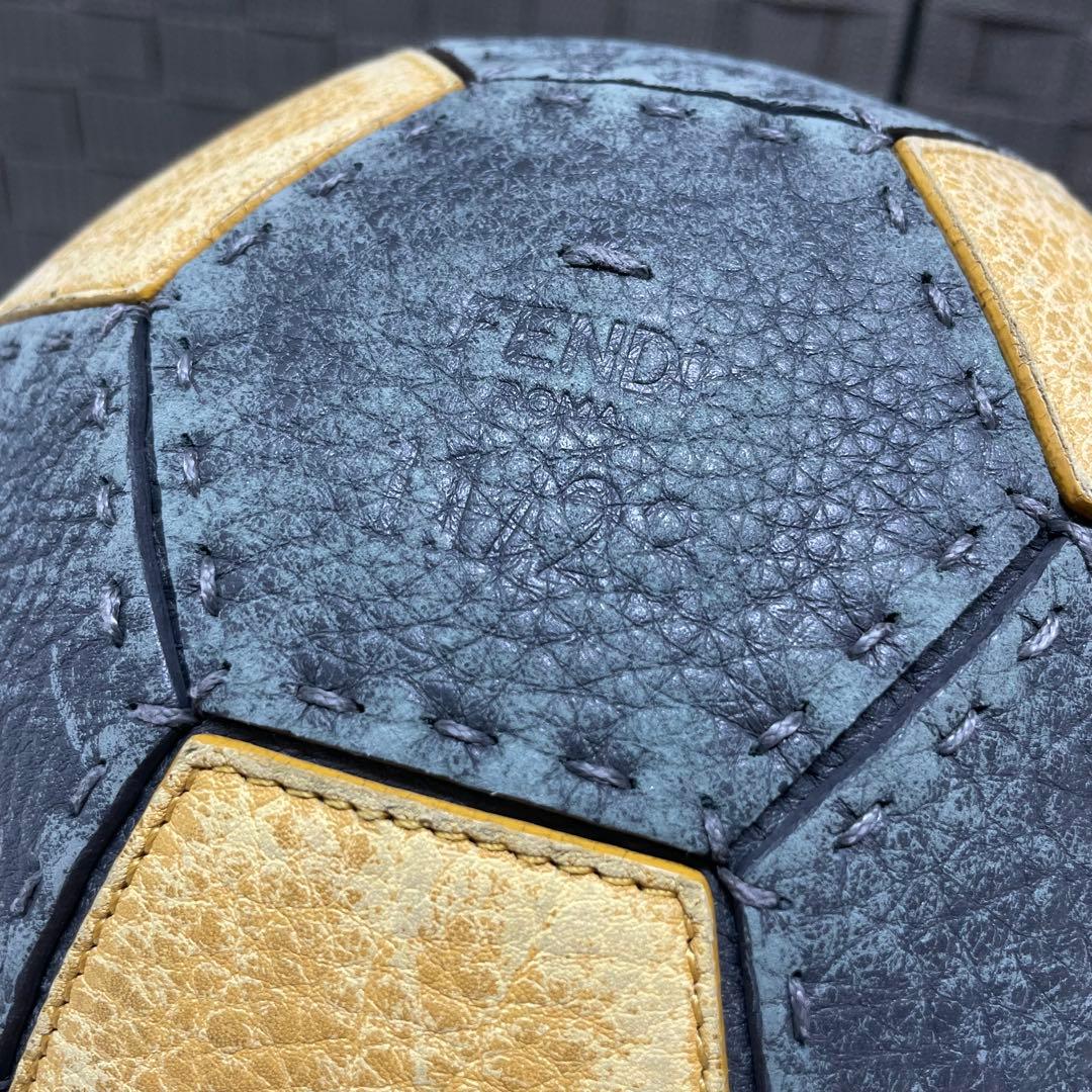 メ*L様 FENDI セレリア　サッカーボール グレー・イエロー　世界限定23個