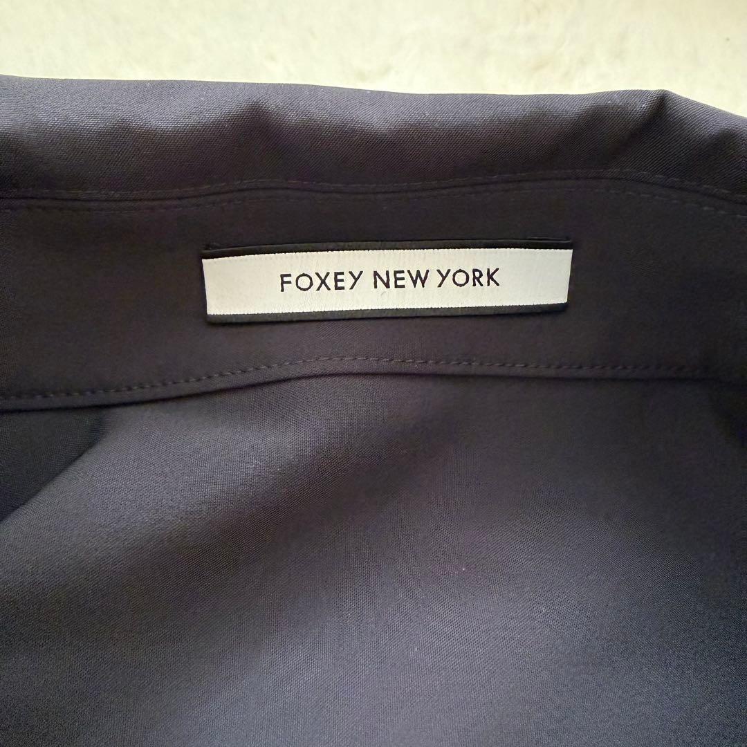 美品　フォクシーニューヨーク ケンジントレンチコート ミッドナイトブルー　40