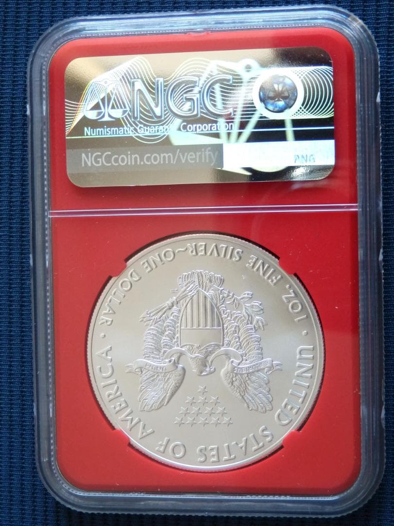 米国2021年イーグル1ドル銀貨　トランプ赤ラベル　NGC MS70ER