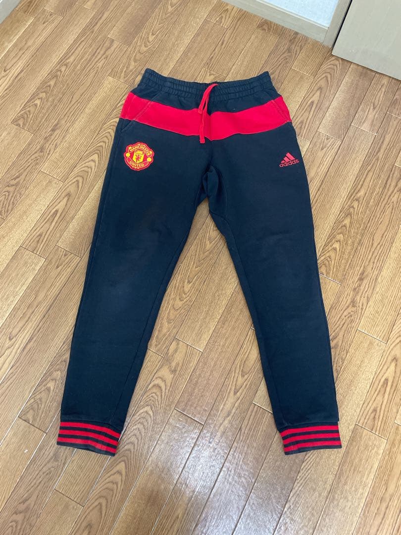 最終値下げadidas マンチェスターユナイテッドジャージ上下身長170cm前後