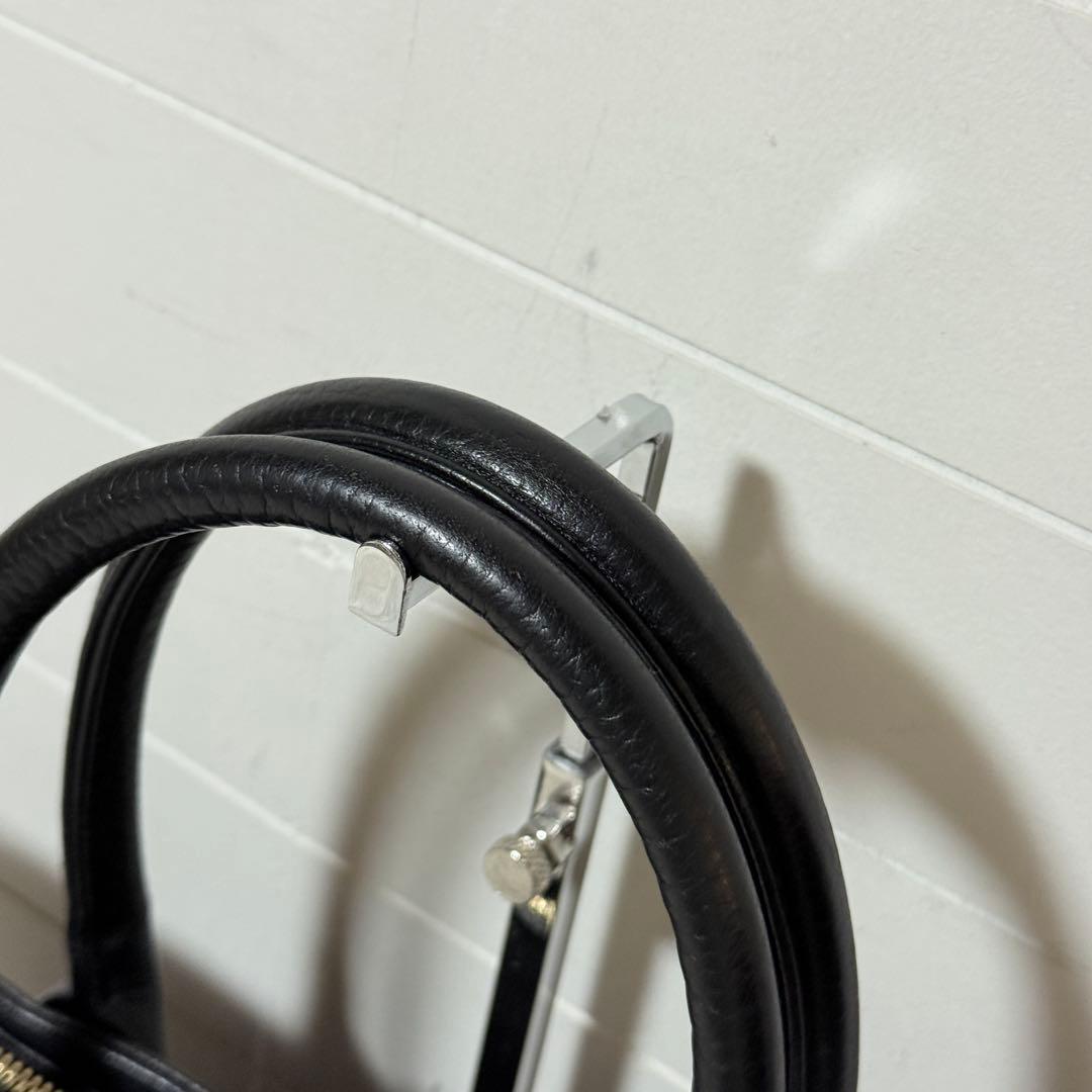 クラッチバッグのみ