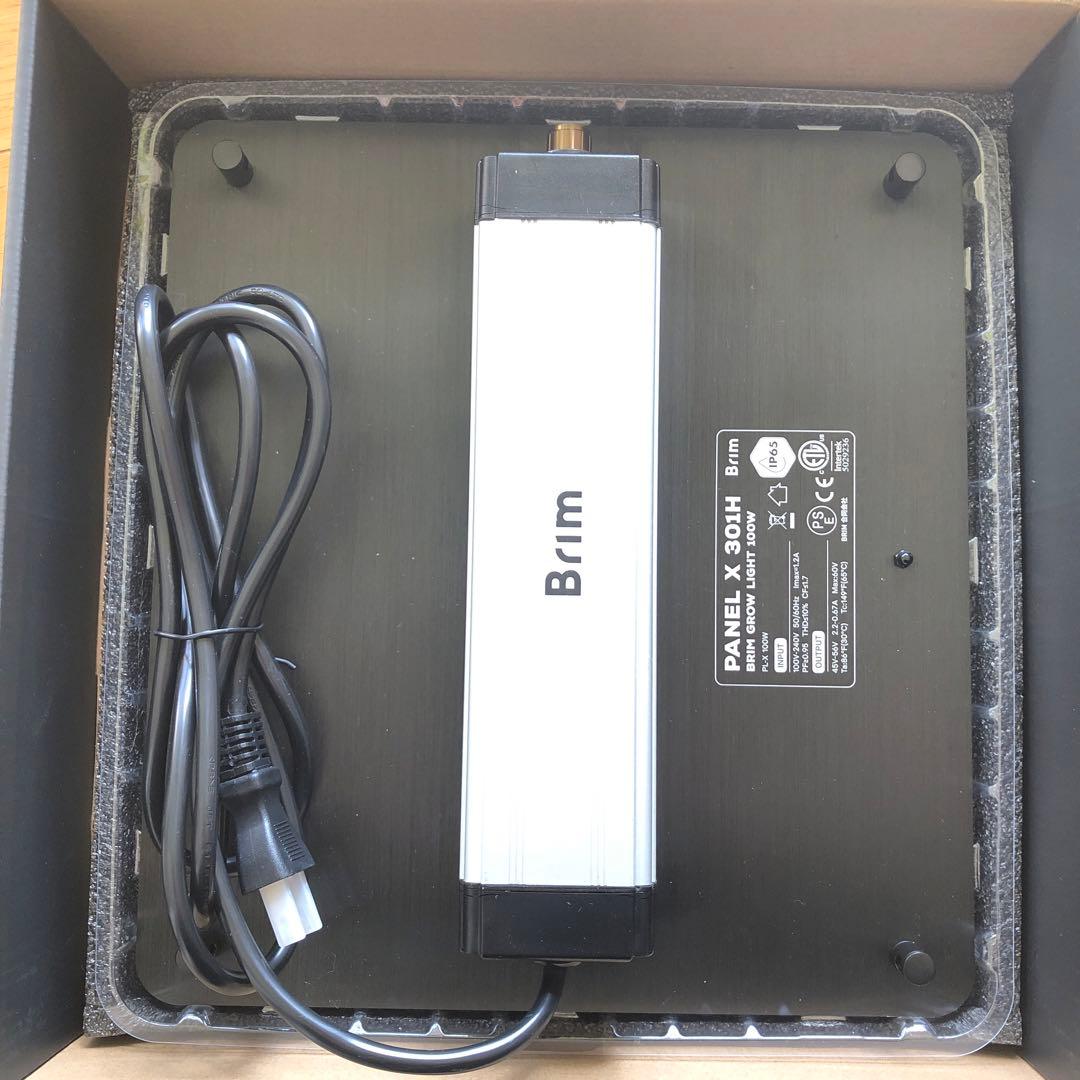 お得品2つセット　Brim パネルX 301H 100W 4000K-4300K