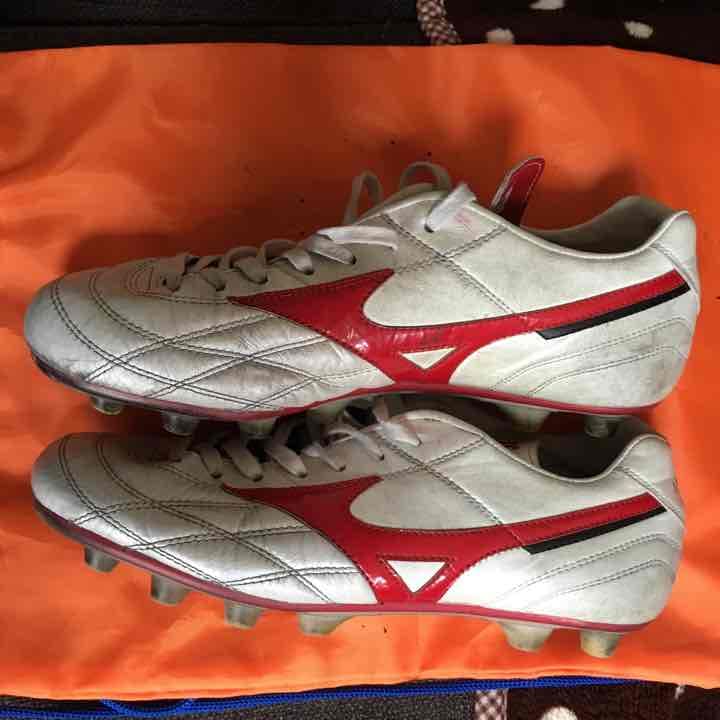 モレリアEL ホワイト×レッド(超希少品)