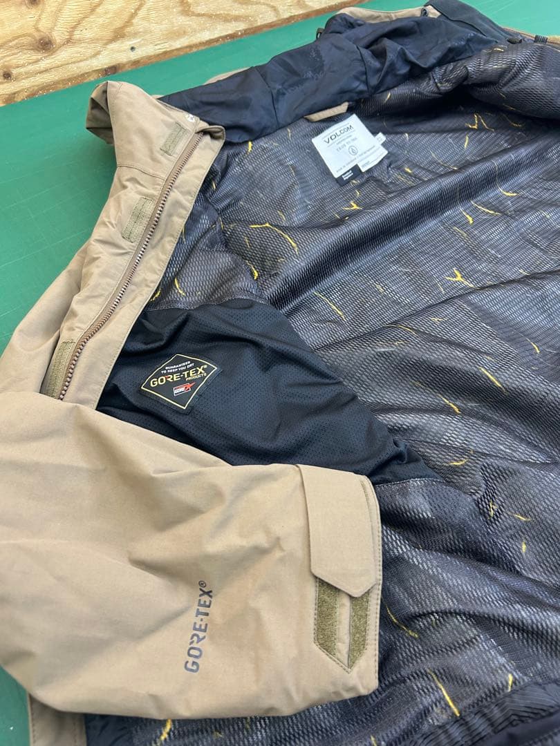 VOLCOM ボルコム　GORE-TEX ジャケット　XL スノーボード