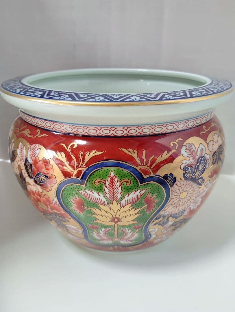 有田焼　賞美堂　日肥其泉　昭和年製　極錦金彩古伊万里　多用壺