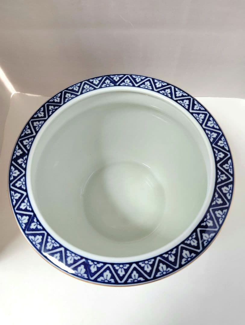 有田焼　賞美堂　日肥其泉　昭和年製　極錦金彩古伊万里　多用壺