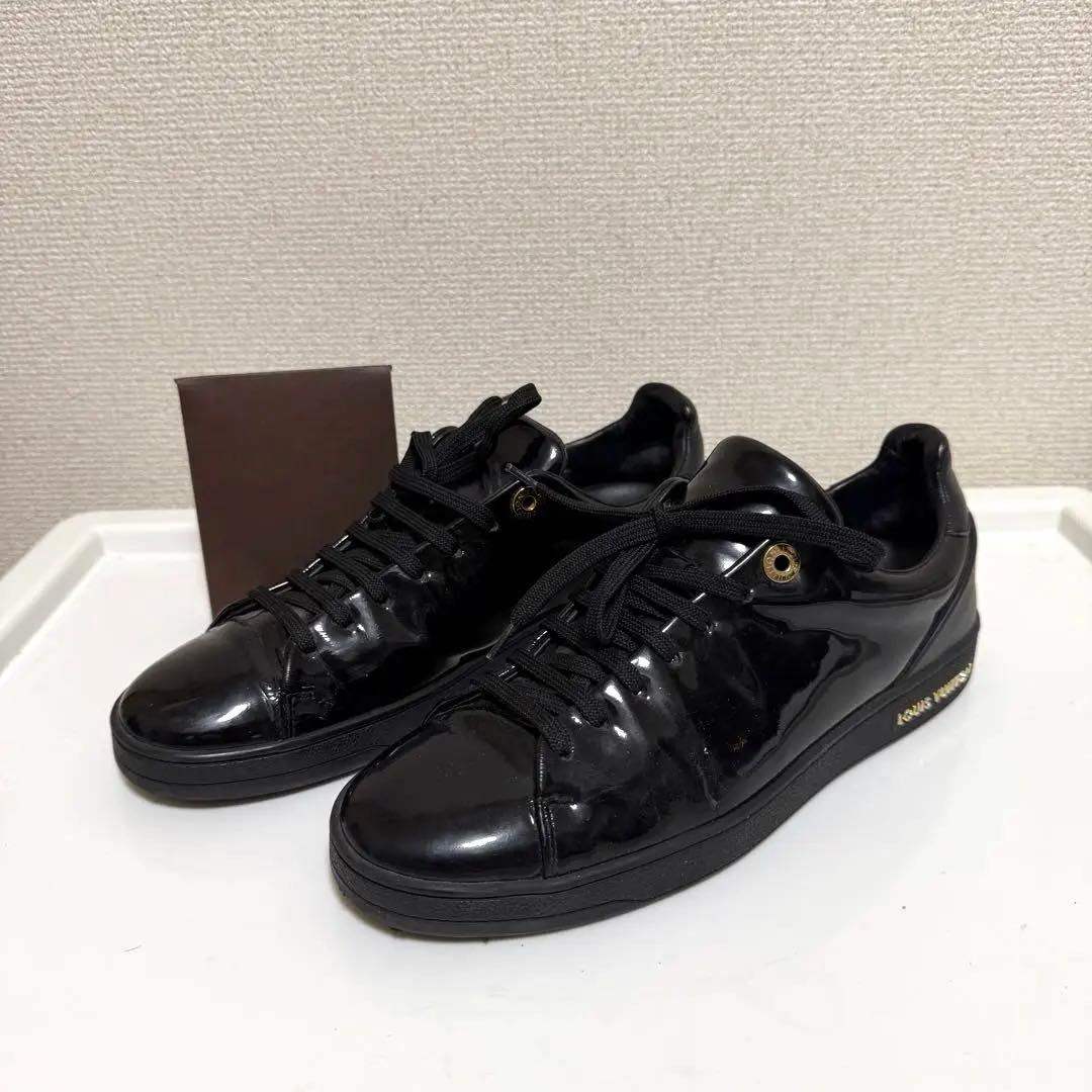 LOUIS VUITTON スニーカー エナメル ブラック 24cm