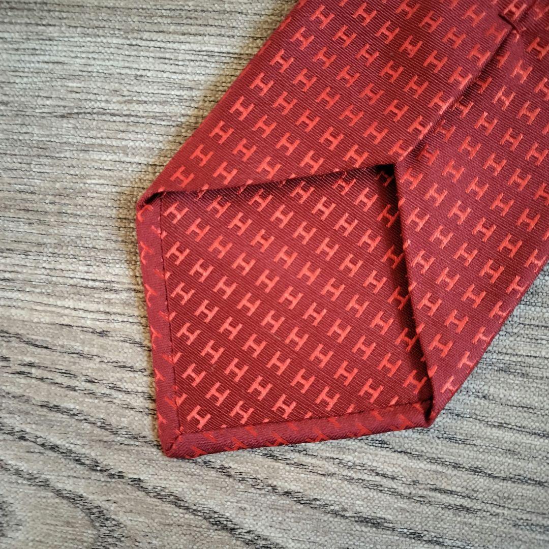 美品✨ HERMES エルメス ネクタイ　ファソネ H織り 総柄 赤 レッド