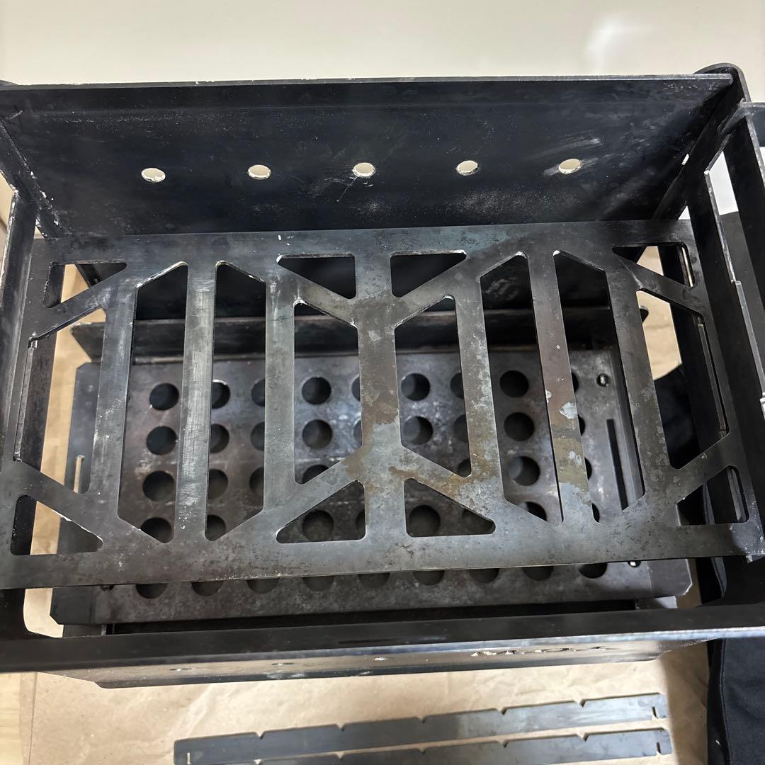 M.O.L 焚き火台 M＋串台付きセット＋極厚アウトドア鉄板M ＋サイドテーブル