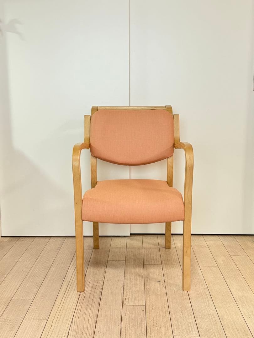 よねちゃん　福祉施設向け木材椅子　アイリスチトセ　テンダーHG ピンク