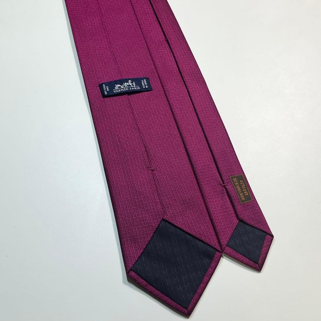 希少✨美品✨HERMES エルメス　ネクタイ　Hモチーフ　アレンジ ロゴ
