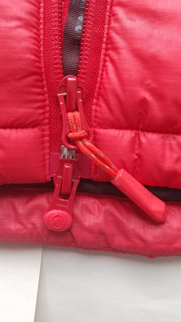 MAMMUT マムート フード付きダウンジャケット レディース レッド