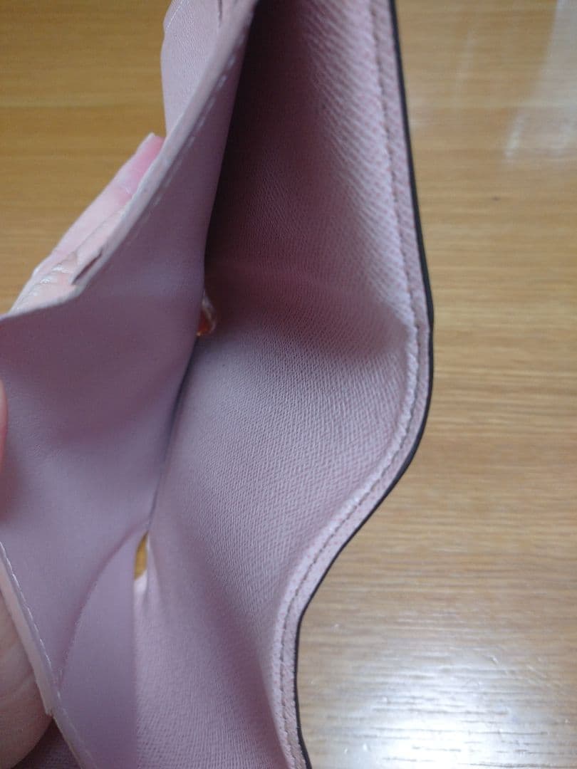 LOUIS VUITTON 三つ折り財布 イニシャル入り 少々難あり